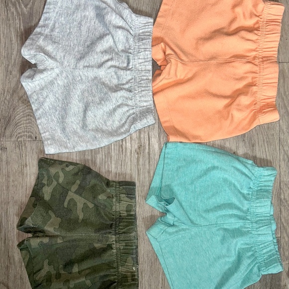 Infant baby boy 12 month bundle of onesies, shorts and tank tops - Picture 4 of 10